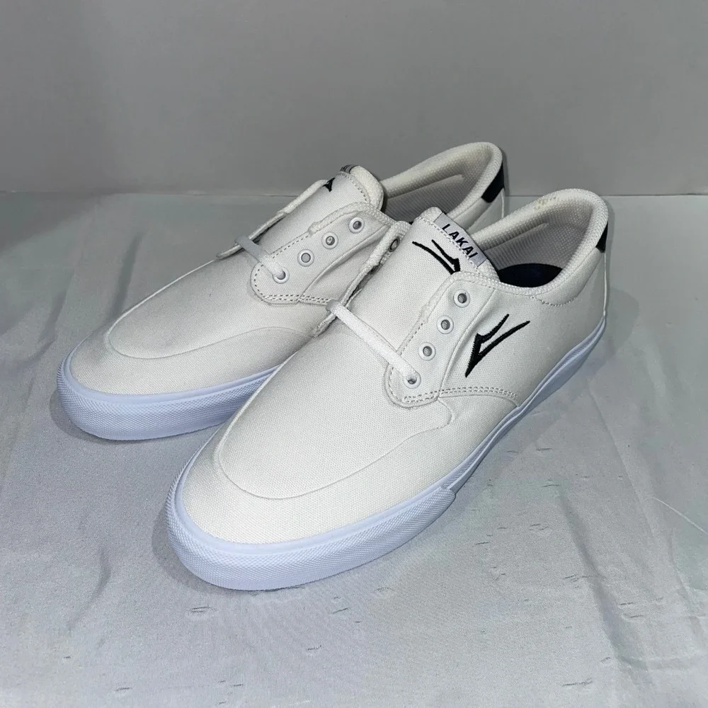 Lakai Riley 3 Mens 10.5 White Navy Canvas Skate Shoes